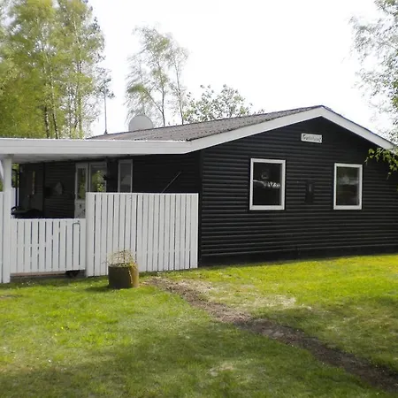 Holiday Rylevej E- 3865 Semesterbostad *